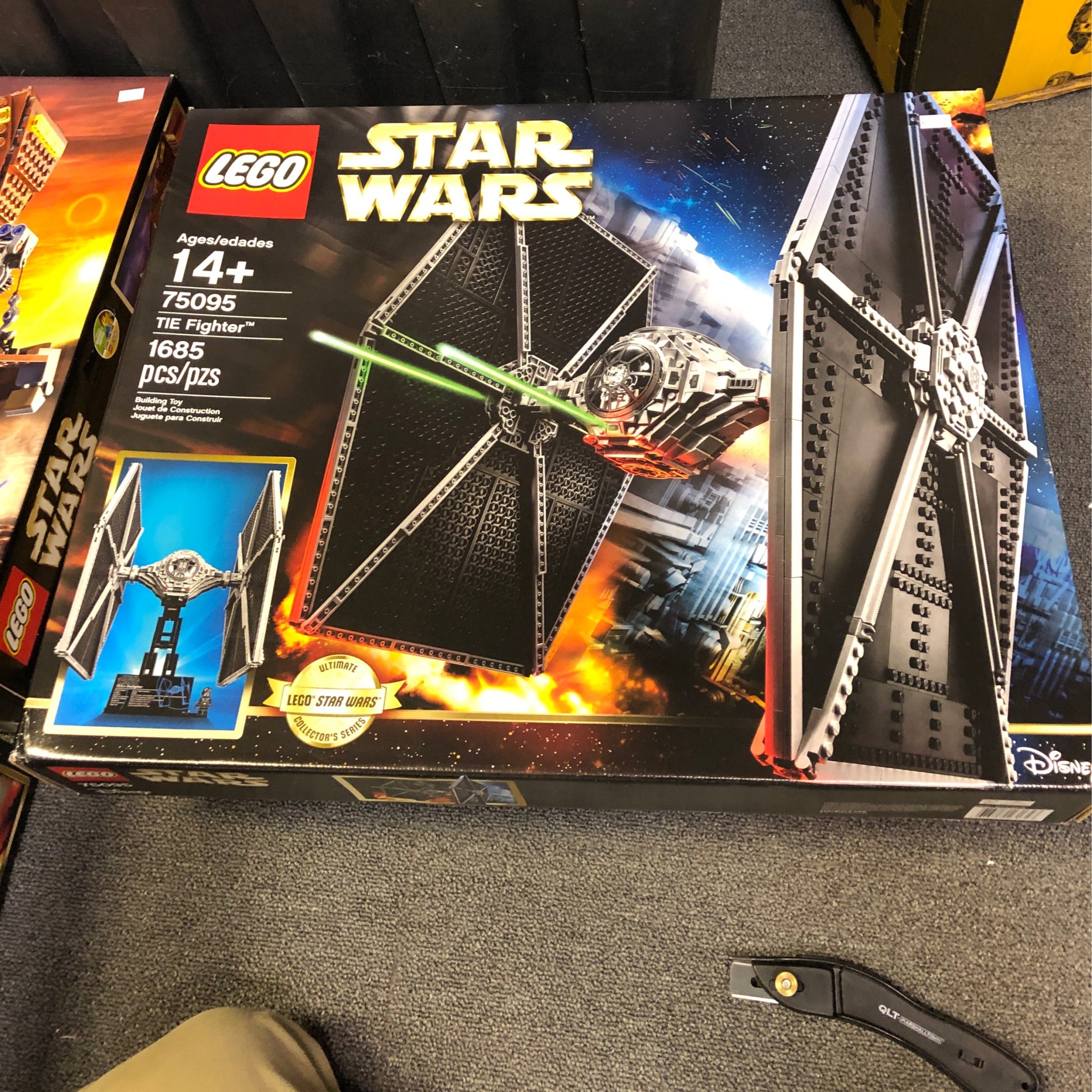Tie fighter 75095 online