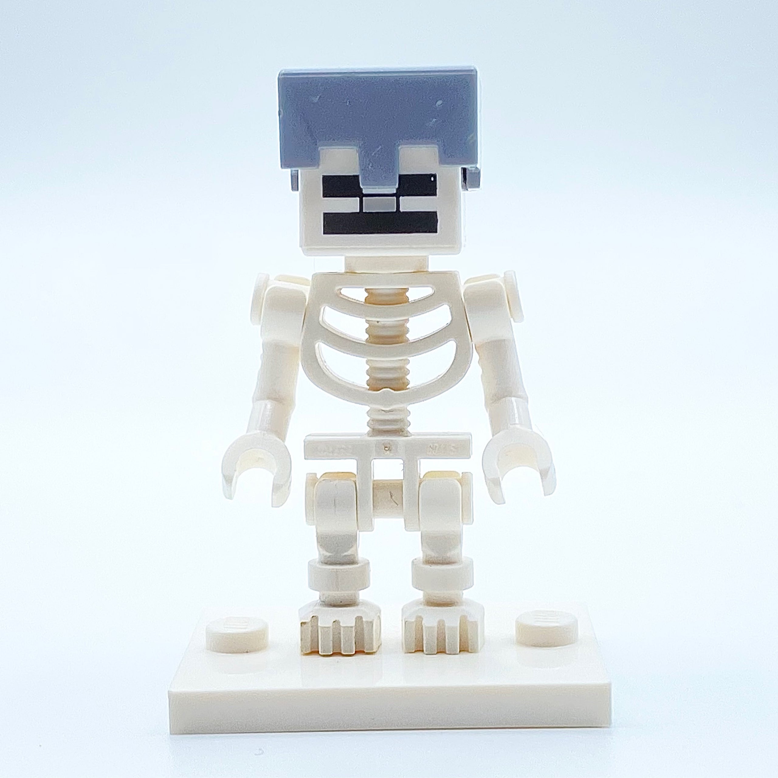 Lego minecraft skeleton minifigure hotsell